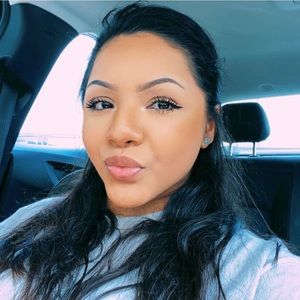 Meet your Posher, Melanie